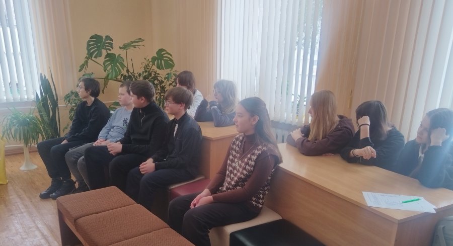 Экскурсия  в городскую детскую библиотеку
